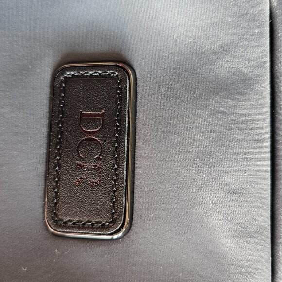 Tumi Gregory Sling - Picture 5 of 10